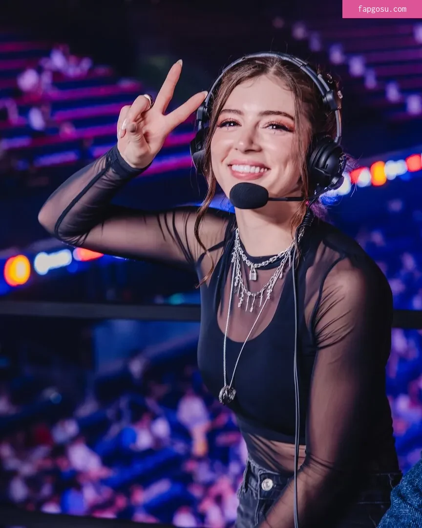 Chrissy Costanza