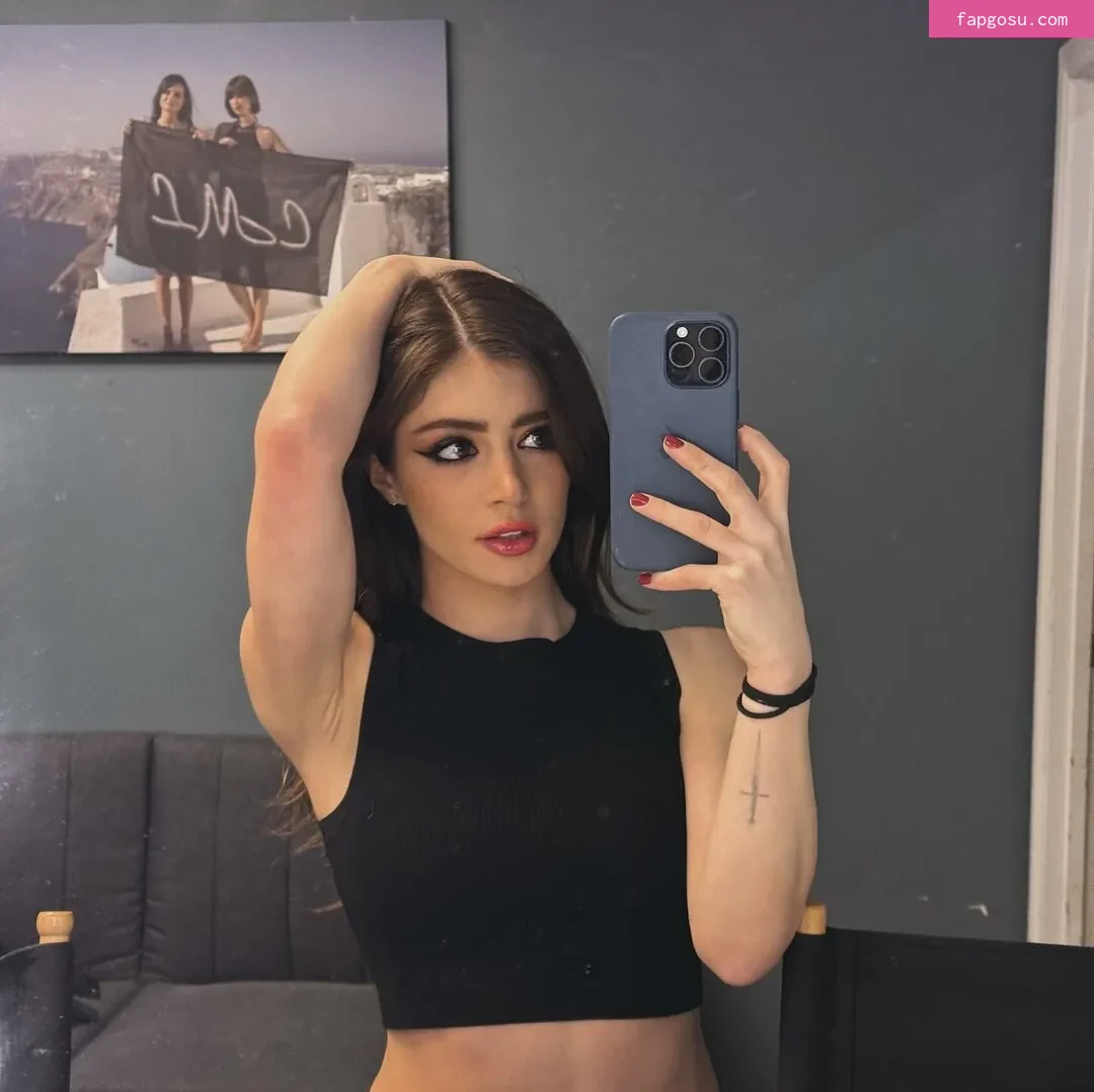 Chrissy Costanza