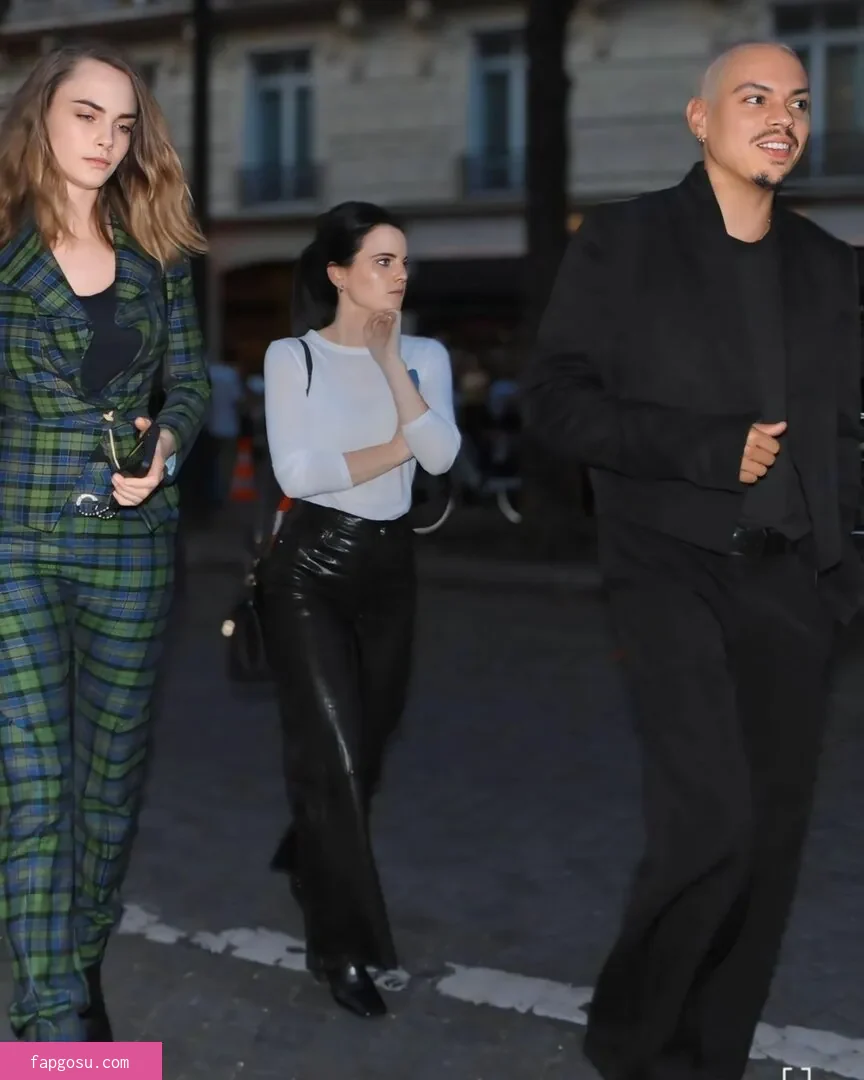 Cara Delevingne