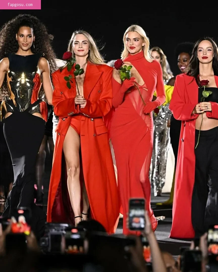 Cara Delevingne
