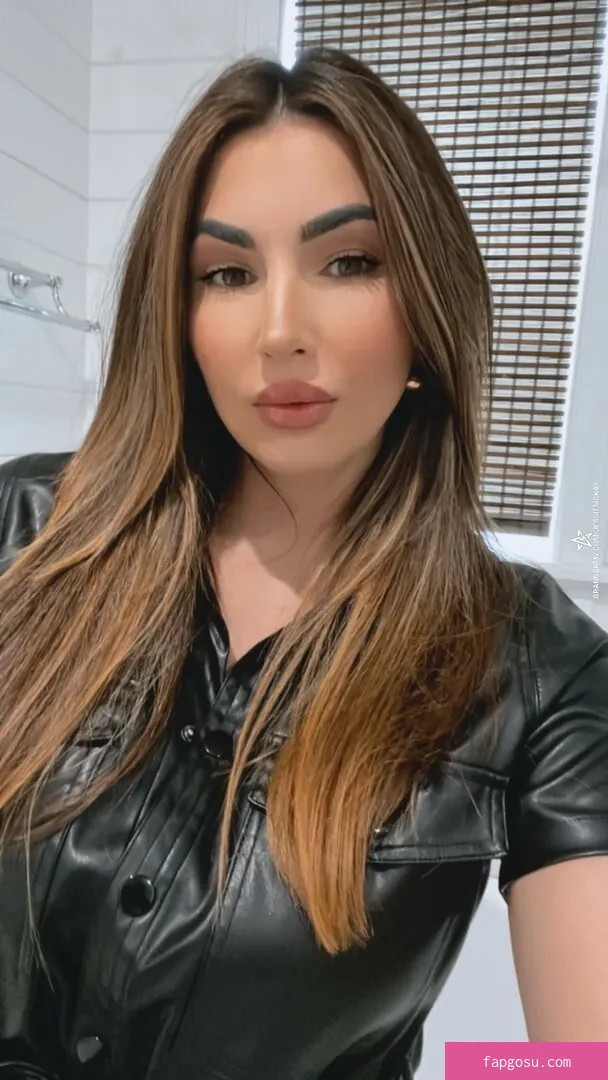 Cassie Lee