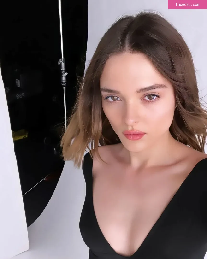 Charlotte Lawrence
