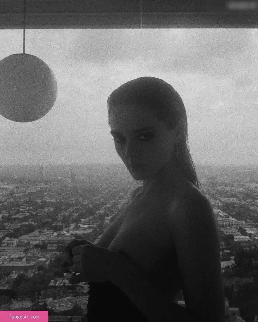 Charlotte Lawrence