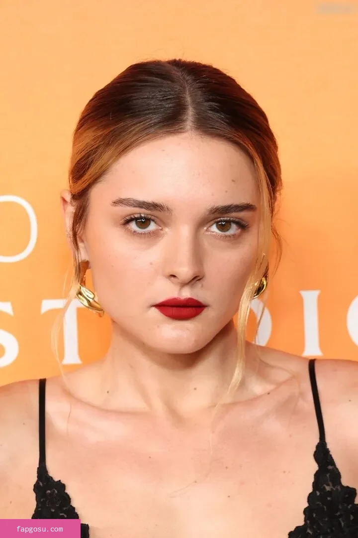Charlotte Lawrence