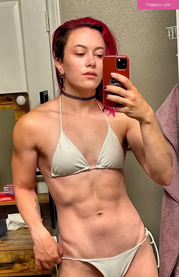 Claire Max