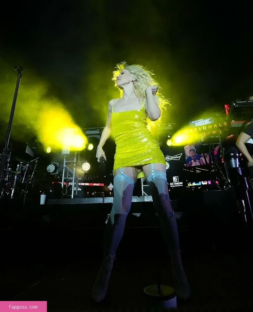 Carly Rae Jepsen