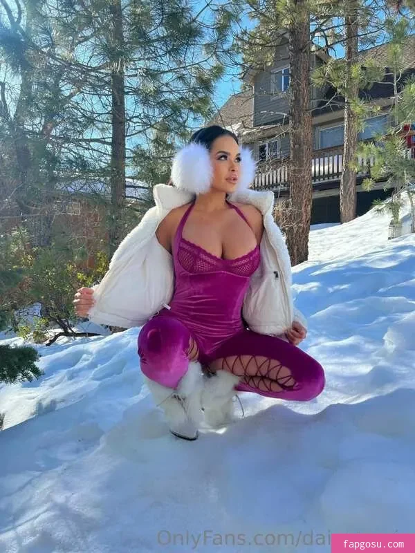 Daisy Marie