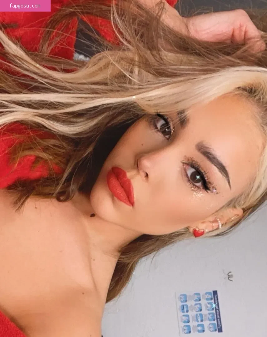 Danna Paola