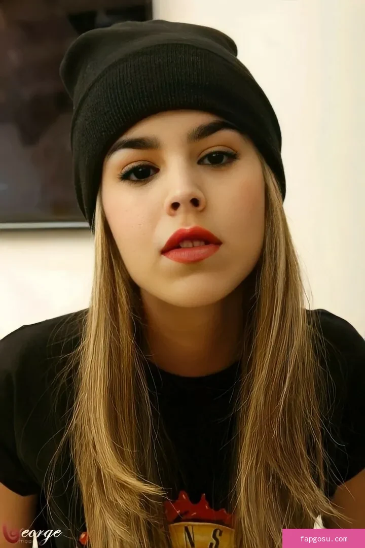 Danna Paola