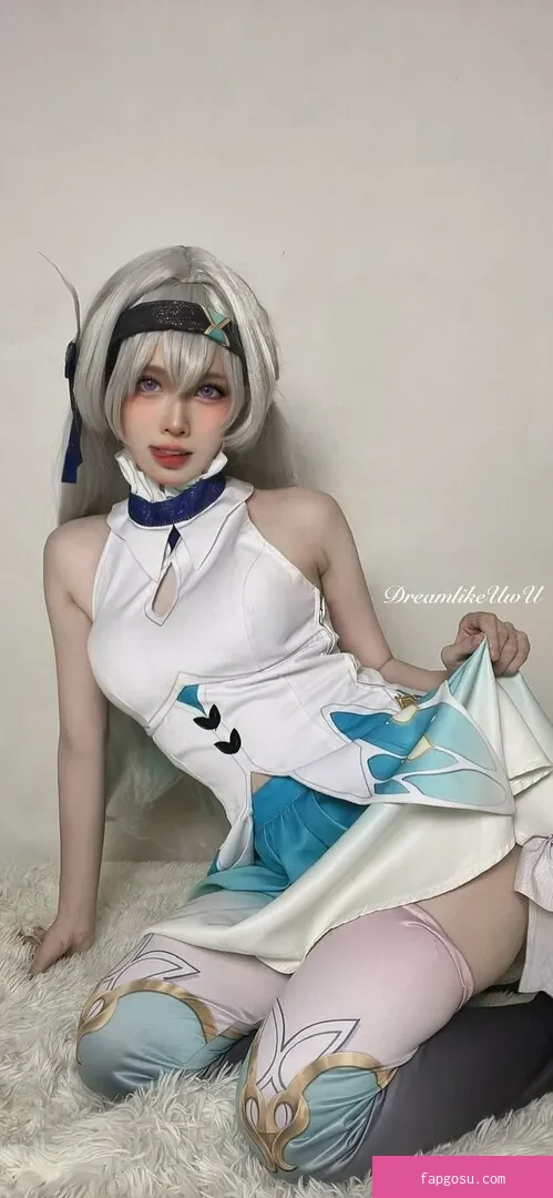 DreamlikeUwU