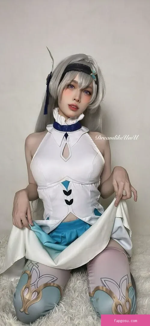 DreamlikeUwU