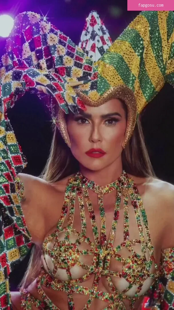Deborah Secco