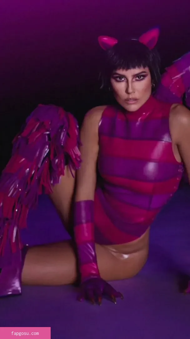 Deborah Secco