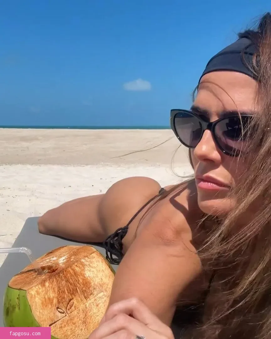 Deborah Secco