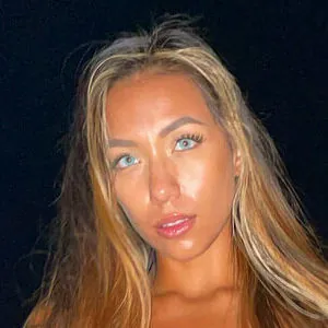 exoticcalihotwife