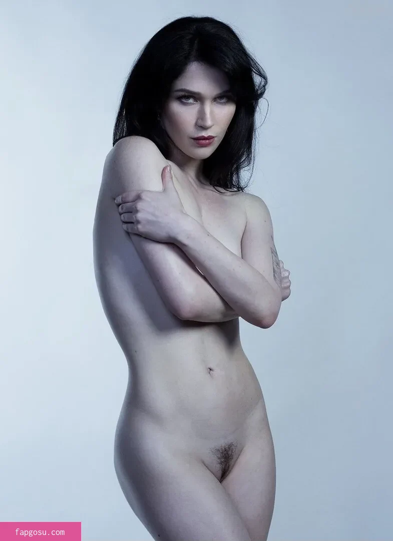 Evelyn Claire