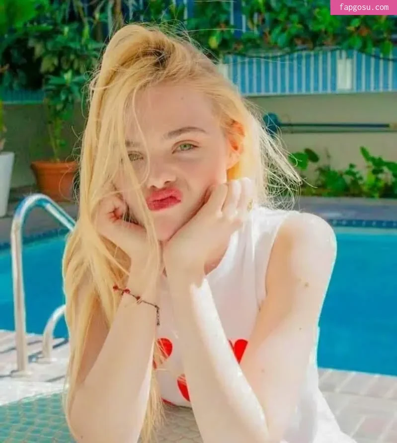 Elle Fanning