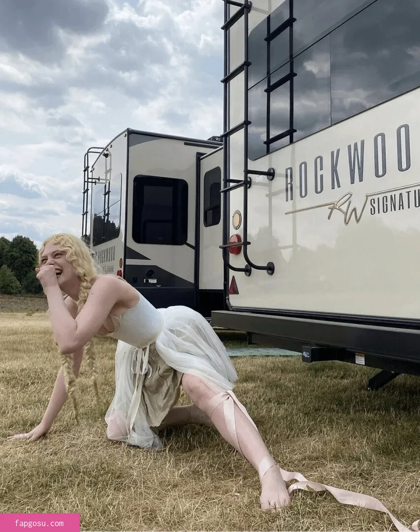 Elle Fanning