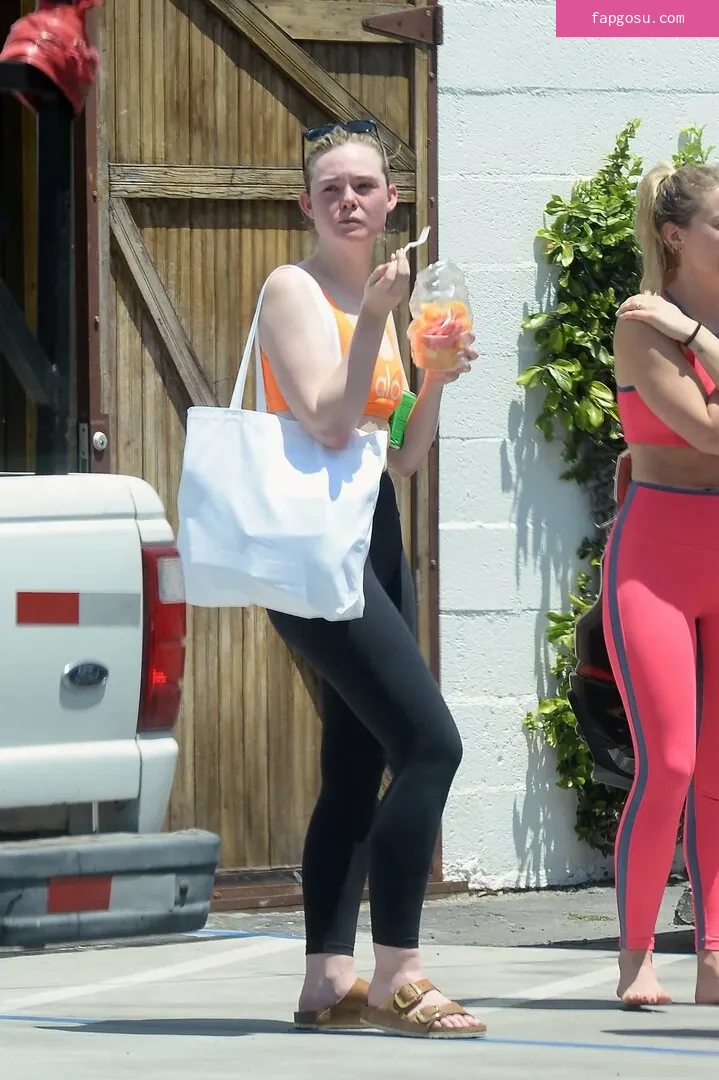 Elle Fanning