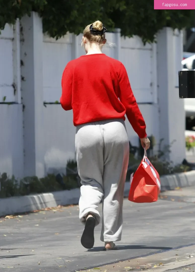 Elle Fanning