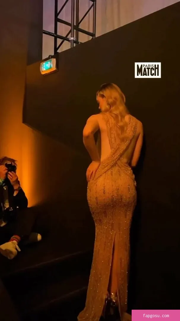 Elle Fanning
