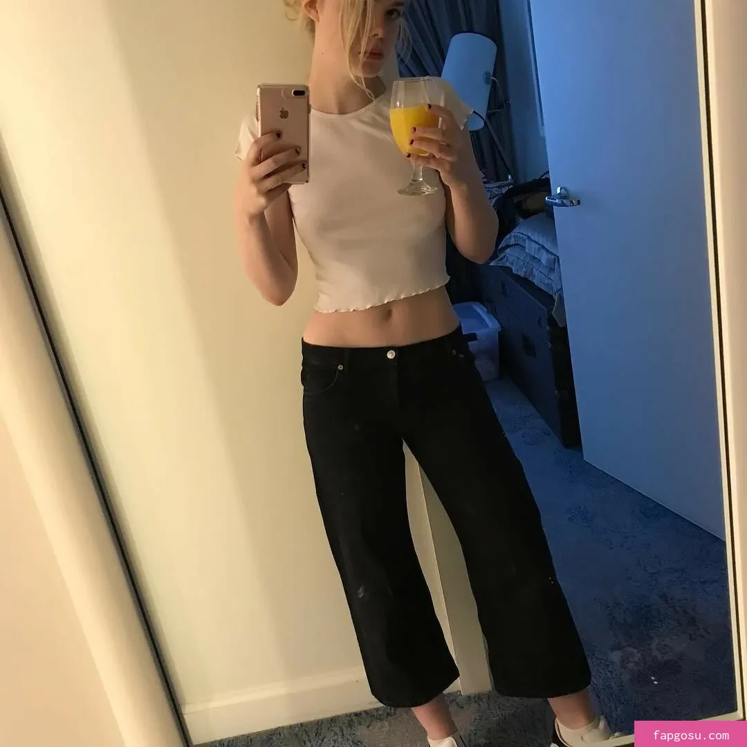 Elle Fanning