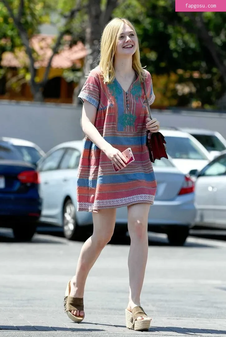 Elle Fanning