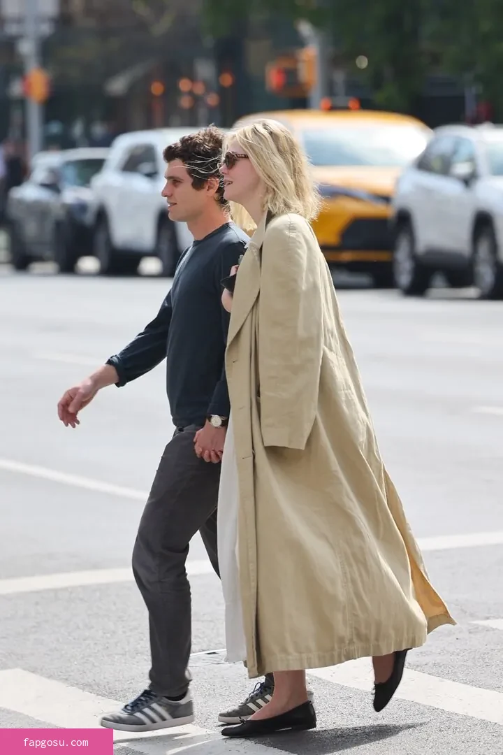 Elle Fanning