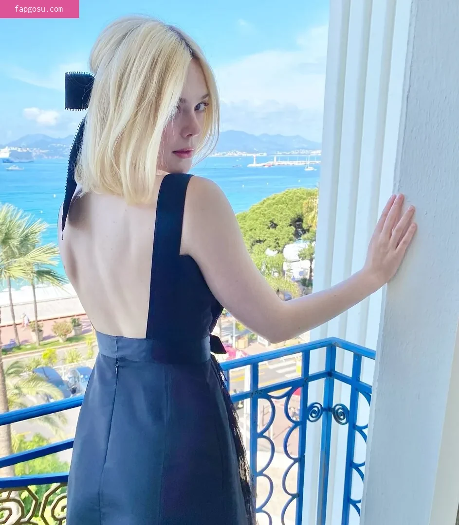 Elle Fanning