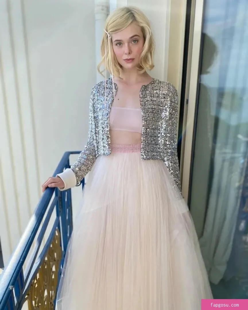 Elle Fanning