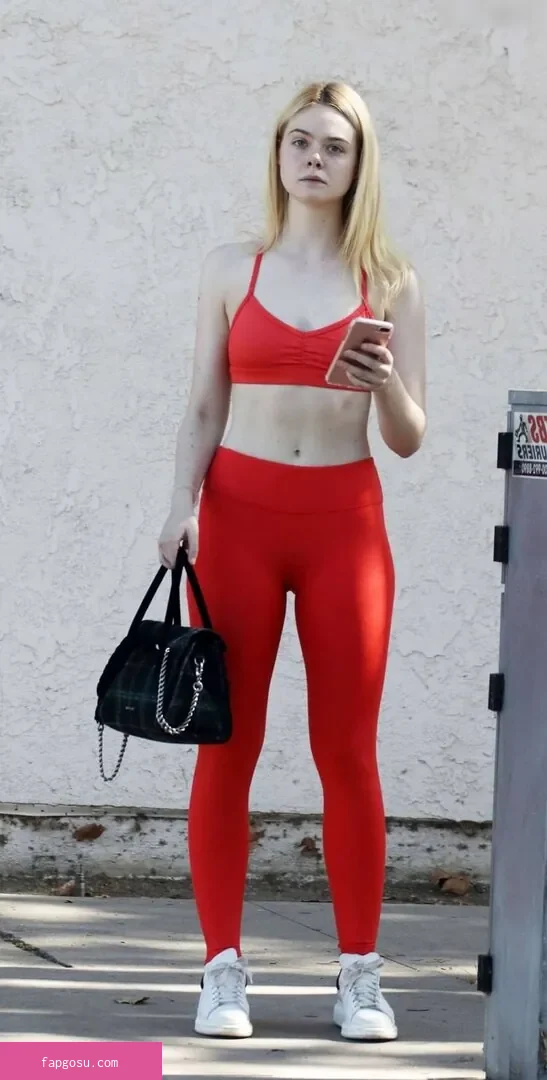 Elle Fanning