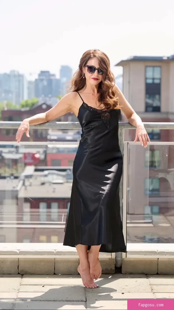 Erin Karpluk