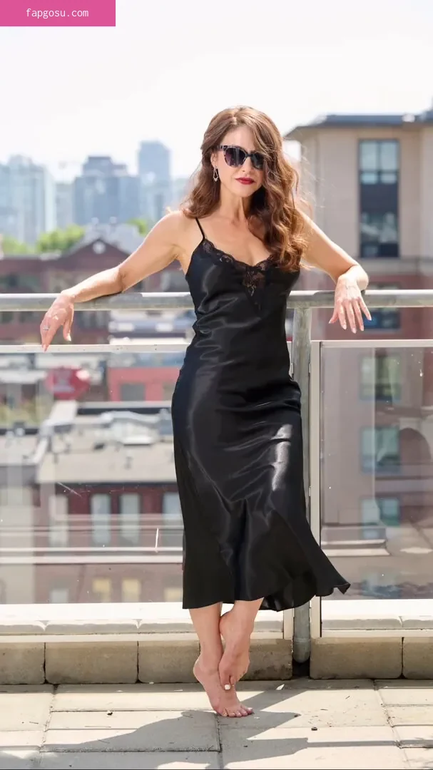 Erin Karpluk