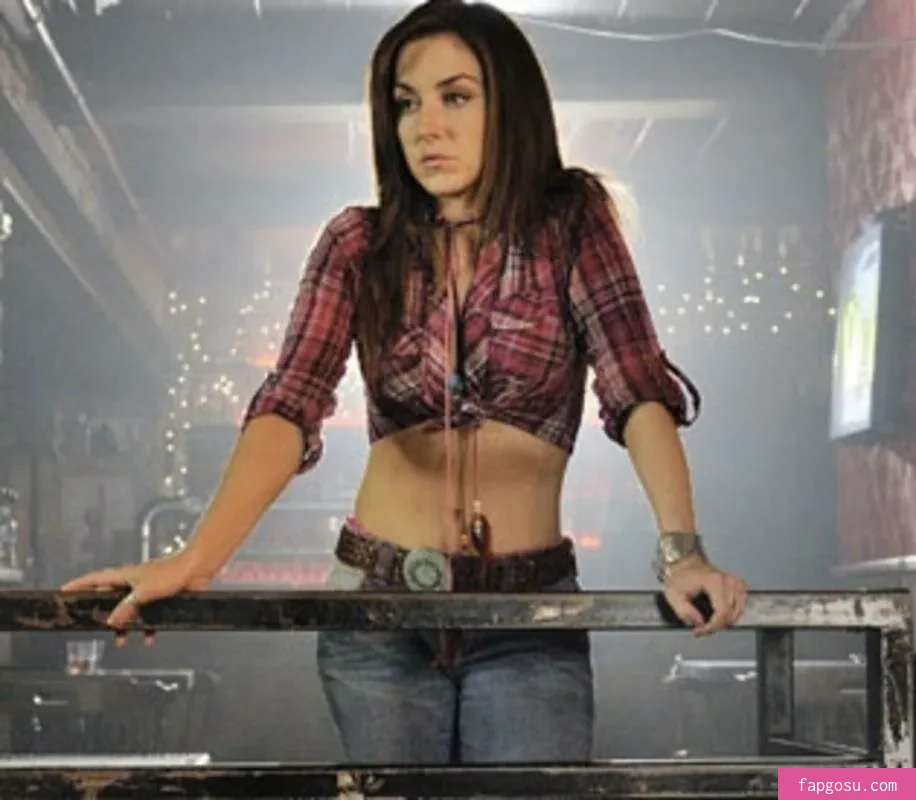 Erin Karpluk