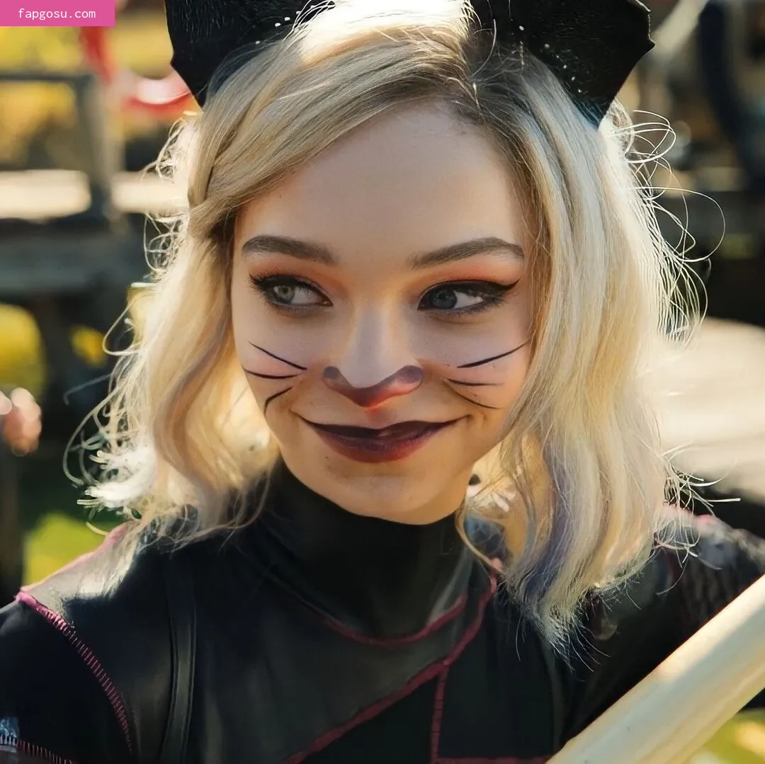 Emma Myers