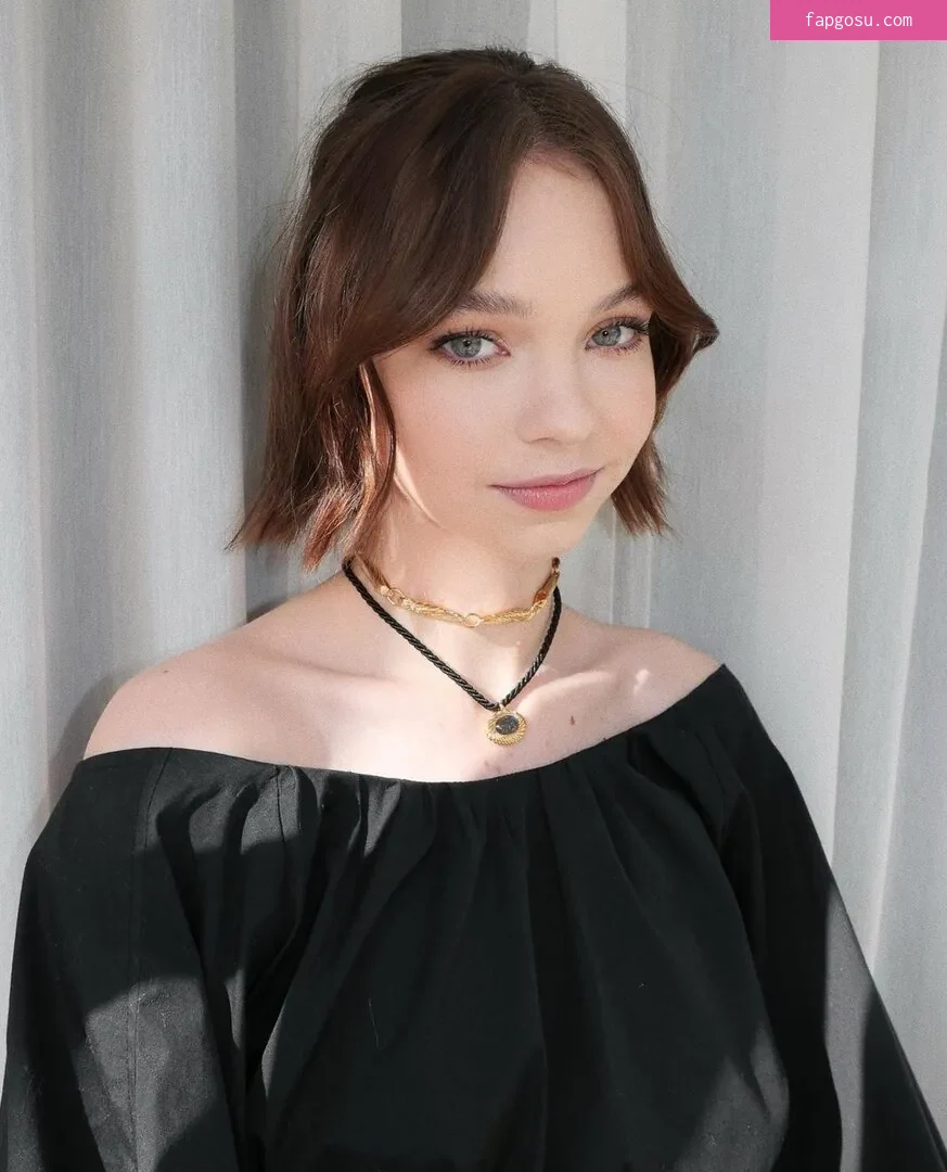 Emma Myers