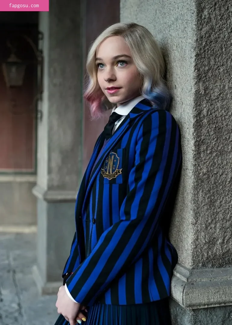 Emma Myers