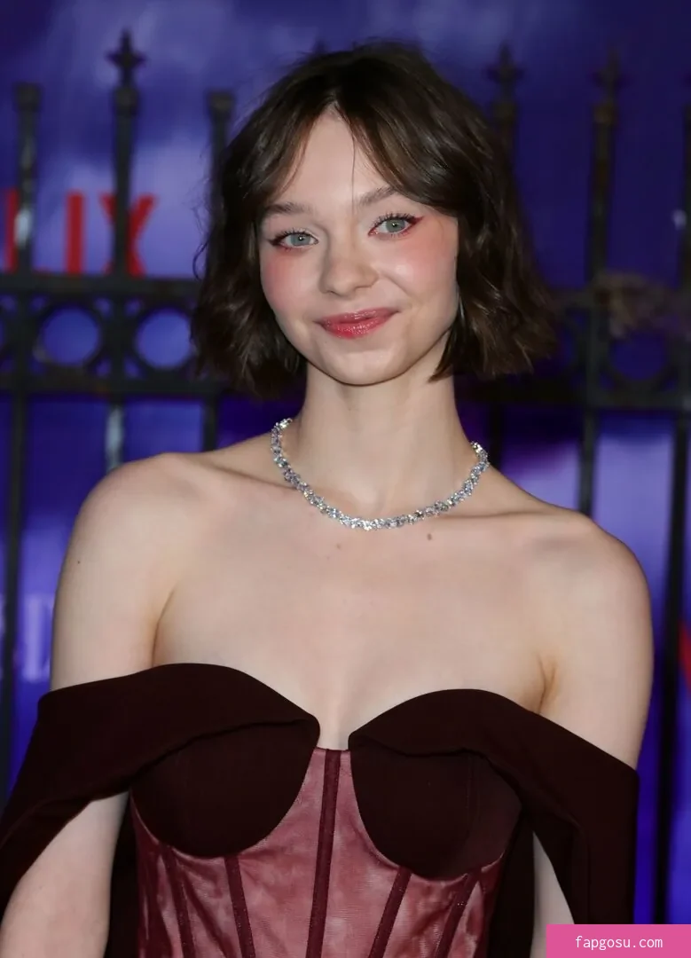 Emma Myers