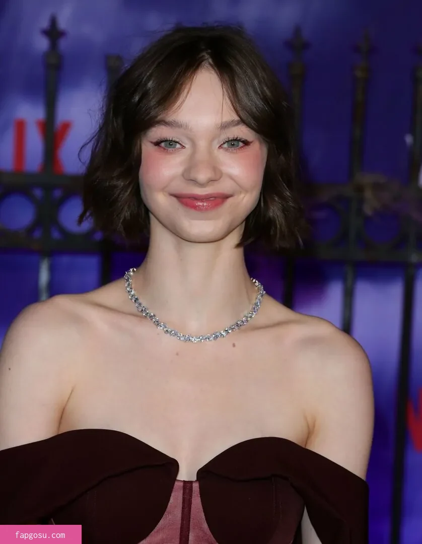Emma Myers