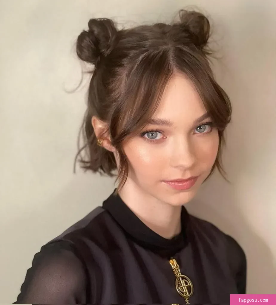 Emma Myers