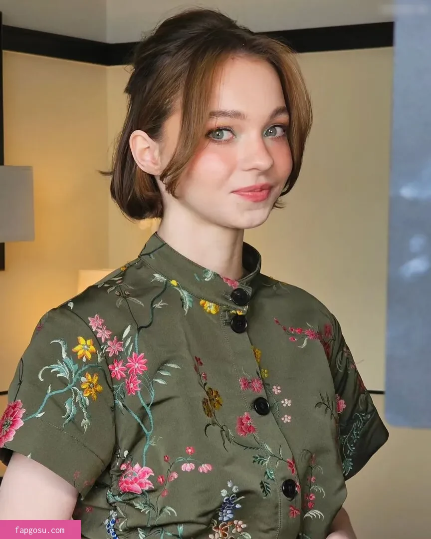 Emma Myers