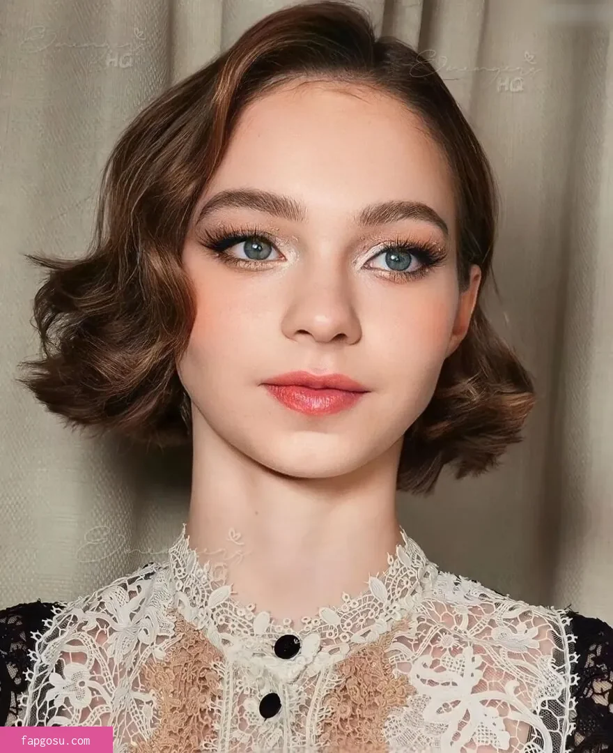 Emma Myers