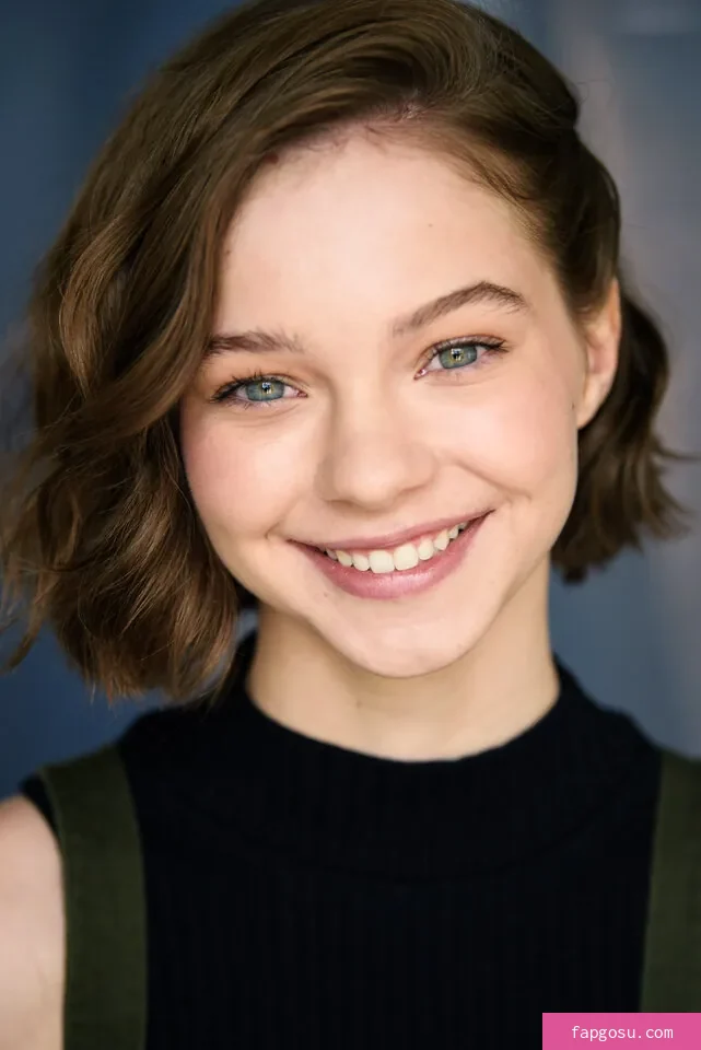 Emma Myers