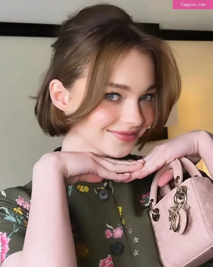 Emma Myers
