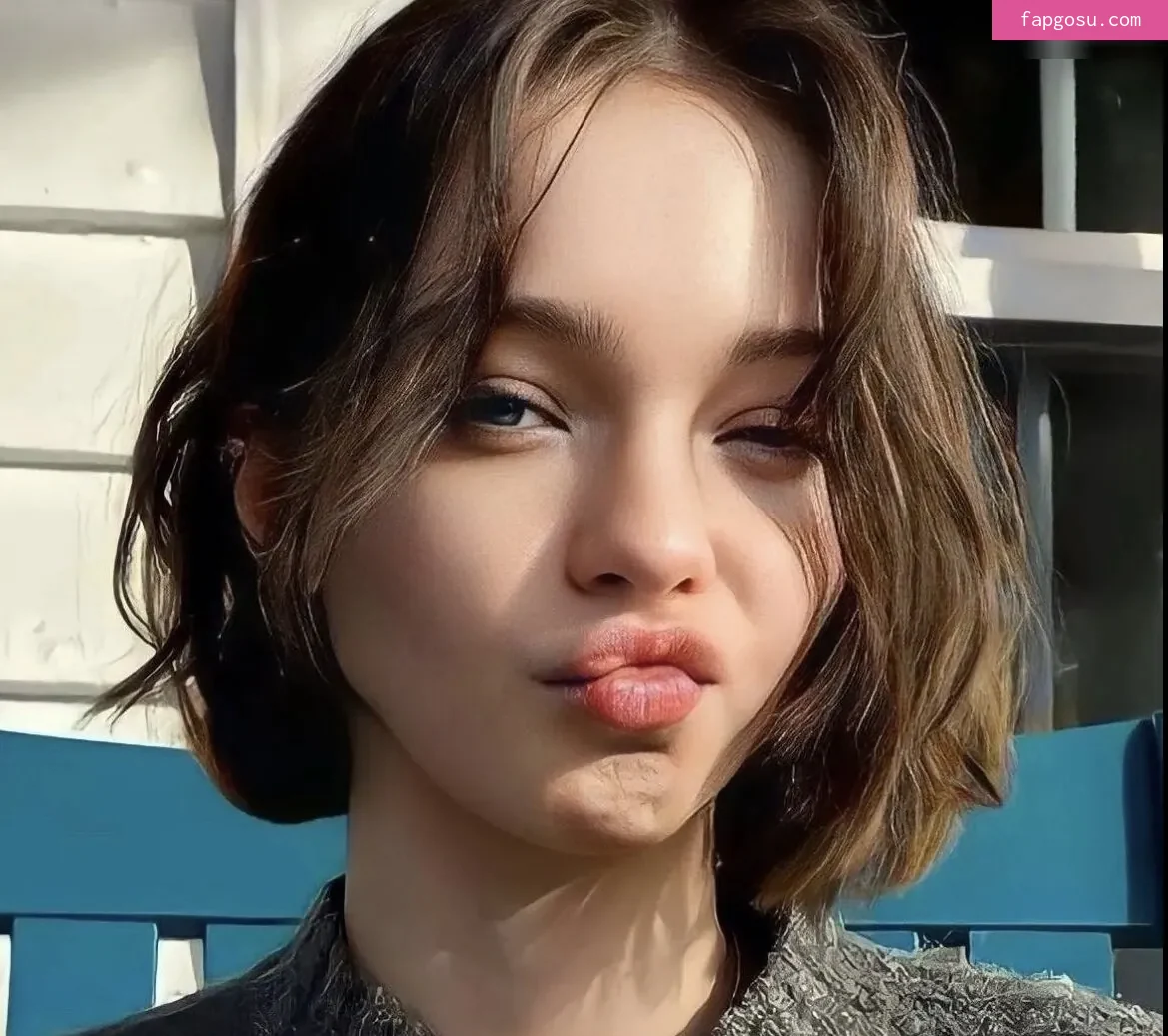 Emma Myers