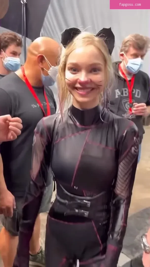 Emma Myers