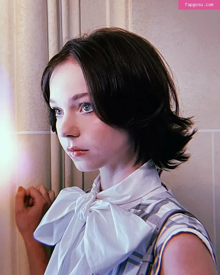 Emma Myers