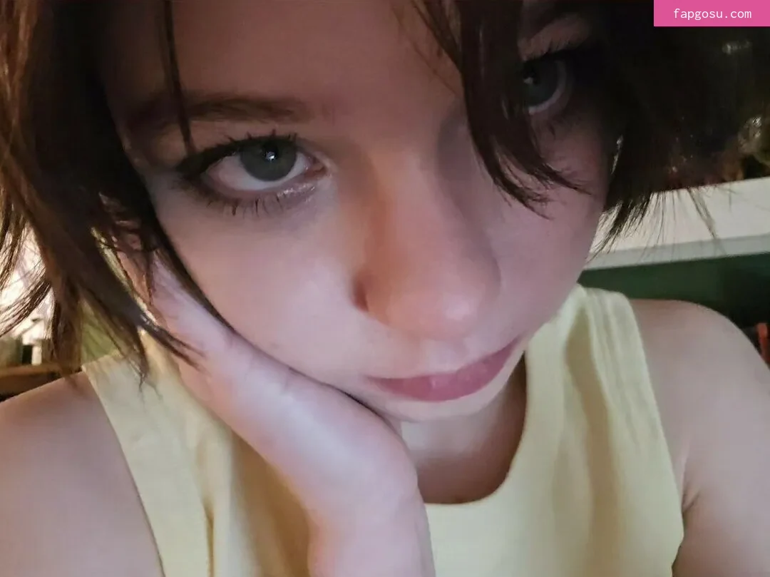 Emma Myers