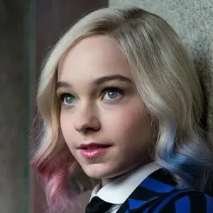 Emma Myers