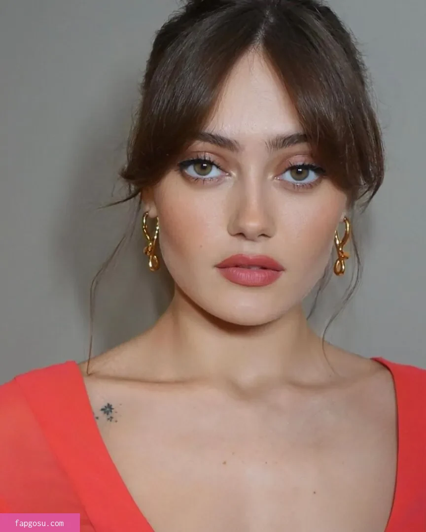 Ella Purnell